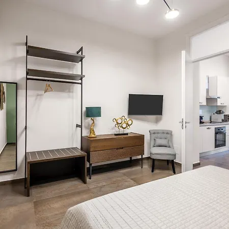 Casta Diva Fervore Apartments Self Check-In-3
